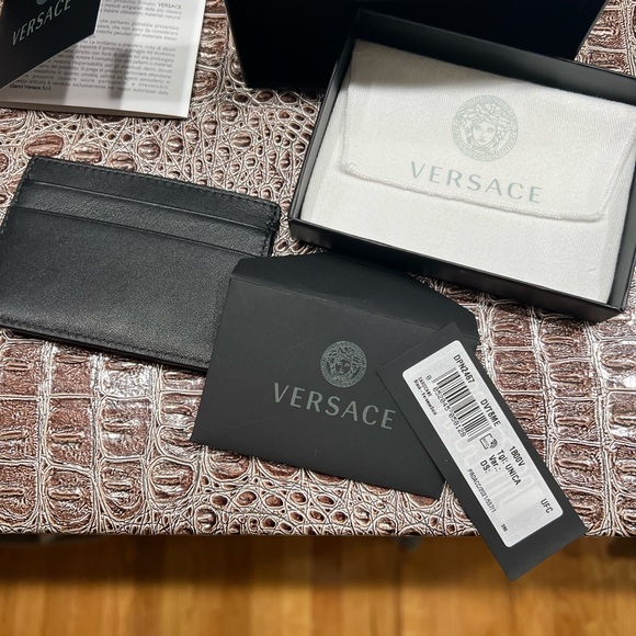 Versace La Medusa Leather Card Holder - Picture 4 of 5